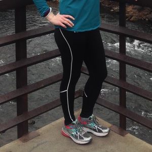 saucony running tights